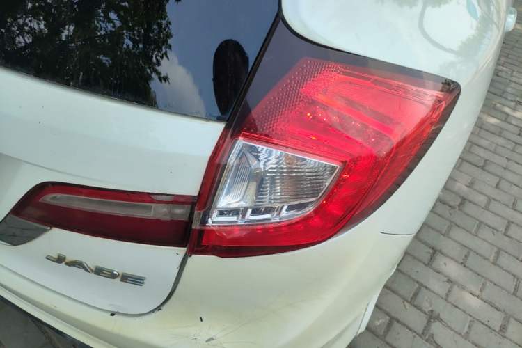 Used Honda Jade 2016 1.8L Automatic Comfort Elite Version 5 Seats Right Rear Taillight