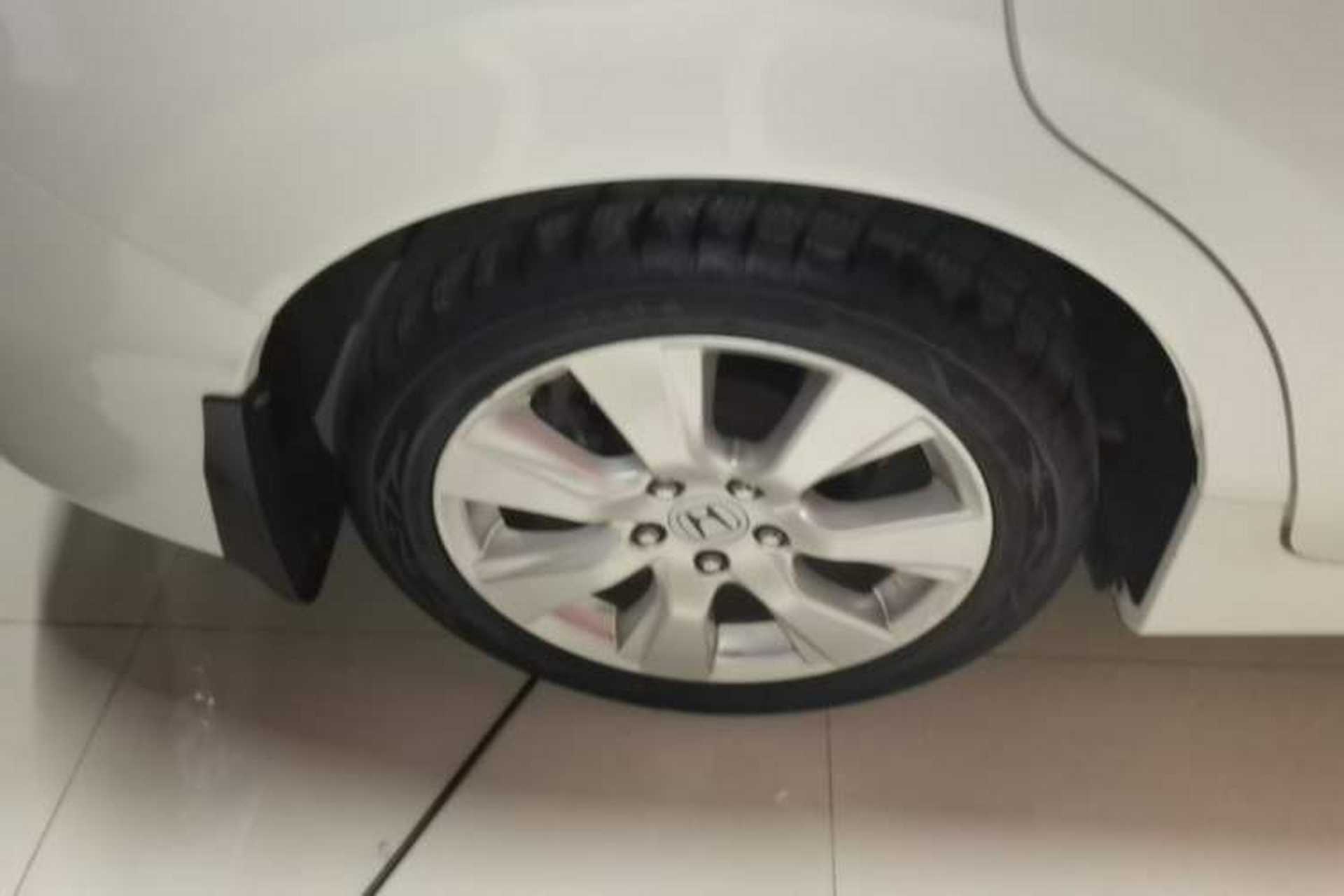 Used Honda Jade 2016 1.8L Automatic Comfort Elite Version 5 Seats Right Rear Wheel Hub