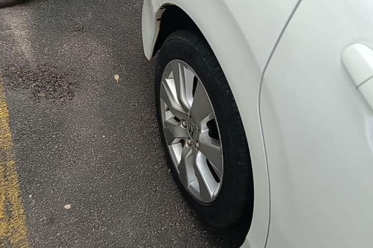 Used Honda Jade 2016 1.8L Automatic Comfort Version 5 Seats Right Rear Wheel Hub
