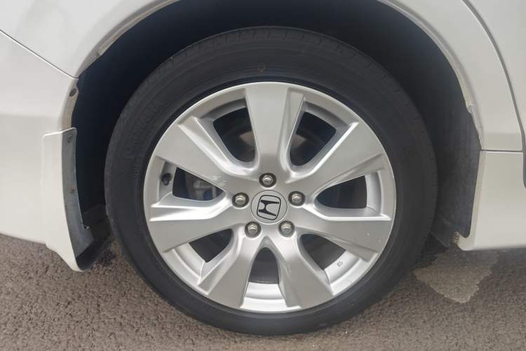 Used Honda Jade 2016 1.8L Automatic Comfort Elite Version 5 Seats Right Rear Wheel Hub
