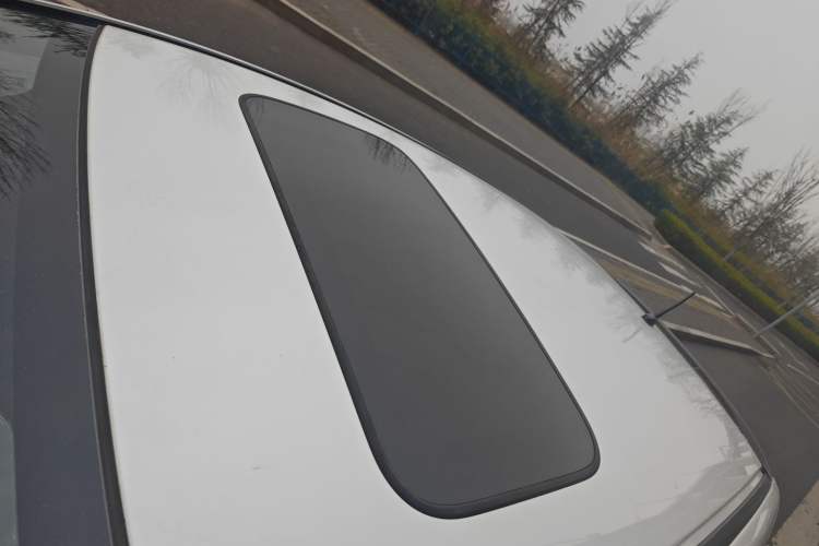 Used Honda Jade 2016 1.8L Automatic Comfort Elite Version 5 Seats Roof