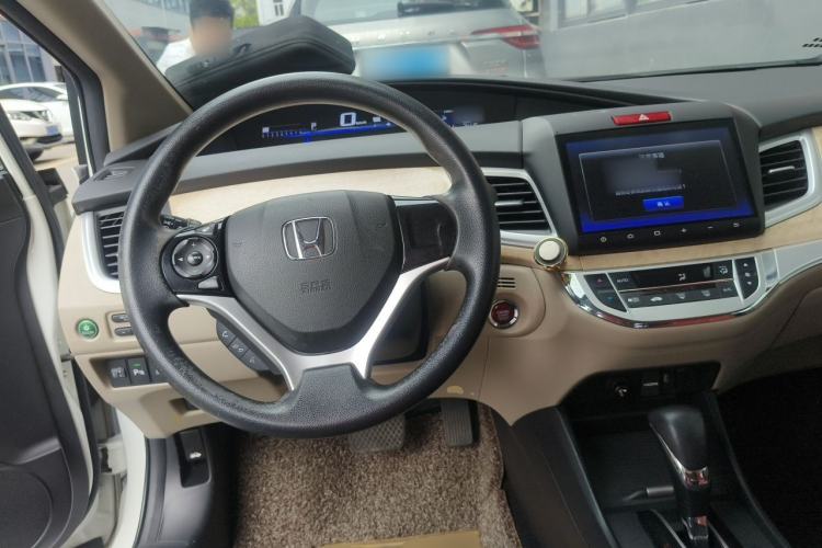 Used Honda Jade 2016 1.8L Automatic Comfort Elite Version 5 Seats Steering Wheel