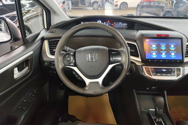 Used Honda Jade 2016 1.8L Automatic Comfort Elite Version 5 Seats Steering Wheel