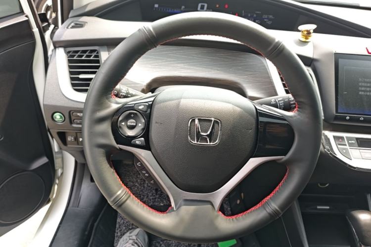 Used Honda Jade 2016 1.8L Automatic Comfort Elite Version 5 Seats Steering Wheel