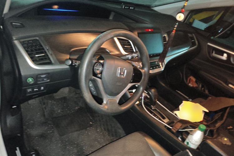 Used Honda Jade 2016 1.8L Automatic Comfort Elite Version 5 Seats Steering Wheel