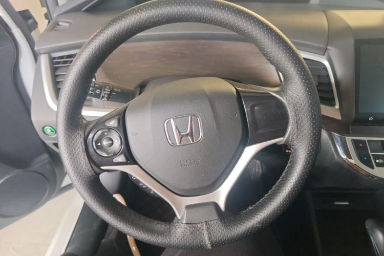 Used Honda Jade 2016 1.8L Automatic Comfort Elite Version 5 Seats Steering Wheel
