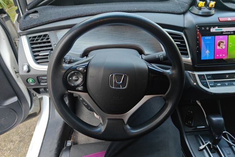 Used Honda Jade 2016 1.8L Automatic Comfort Elite Version 5 Seats Steering Wheel