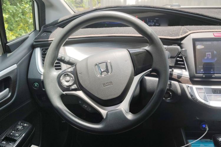 Used Honda Jade 2016 1.8L Automatic Comfort Elite Version 5 Seats Steering Wheel