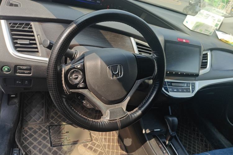 Used Honda Jade 2016 1.8L Automatic Comfort Elite Version 5 Seats Steering Wheel