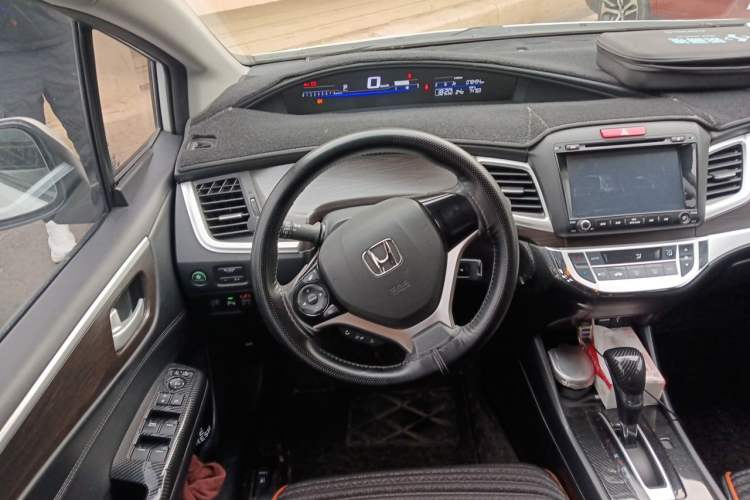 Used Honda Jade 2016 1.8L Automatic Comfort Version 5 Seats Steering Wheel