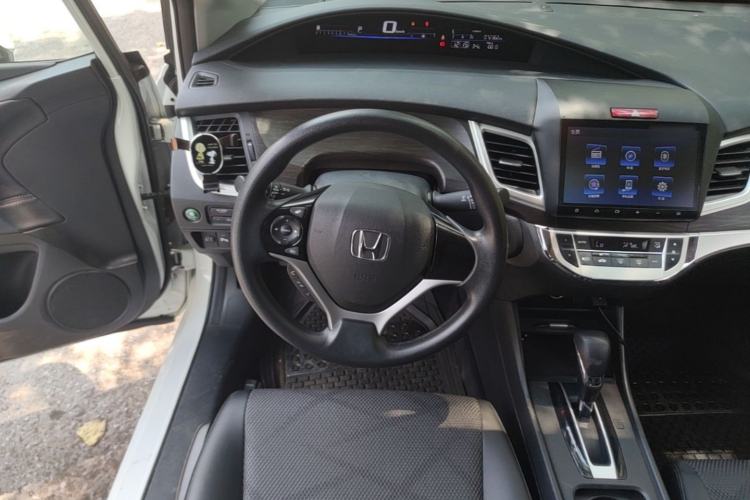 Used Honda Jade 2016 1.8L Automatic Comfort Elite Version 5 Seats Steering Wheel