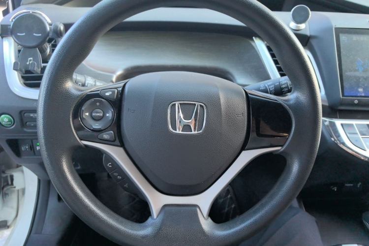 Used Honda Jade 2016 1.8L Automatic Comfort Elite Version 5 Seats Steering Wheel
