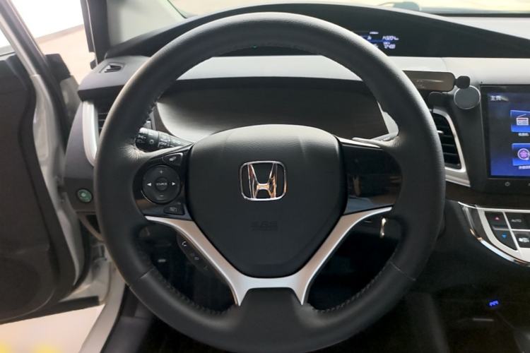 Used Honda Jade 2016 1.8L Automatic Comfort Version 5 Seats Steering Wheel