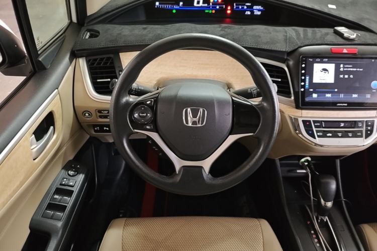 Used Honda Jade 2016 1.8L Automatic Comfort Elite Version 5 Seats Steering Wheel
