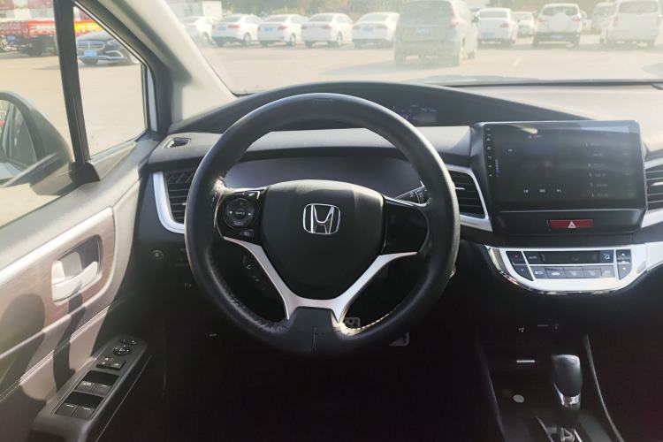 Used Honda Jade 2016 1.8L Automatic Comfort Elite Version 5 Seats Steering Wheel