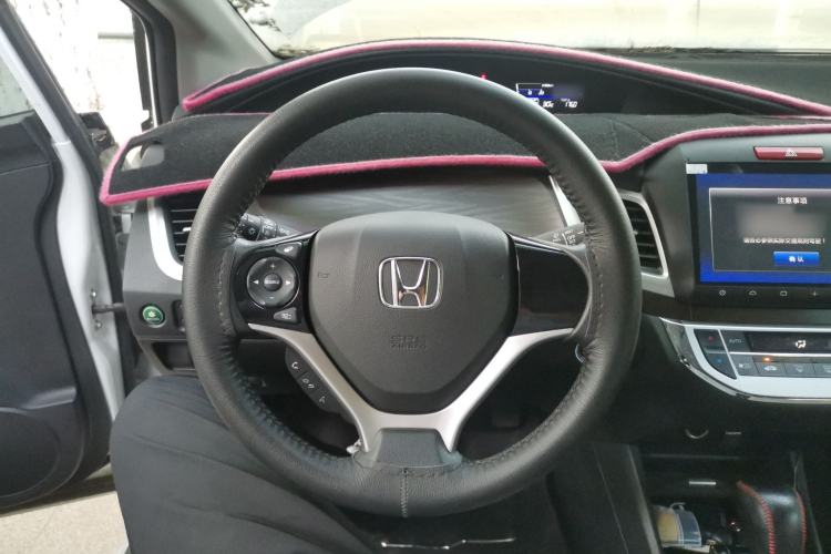 Used Honda Jade 2016 1.8L Automatic Comfort Elite Version 5 Seats Steering Wheel