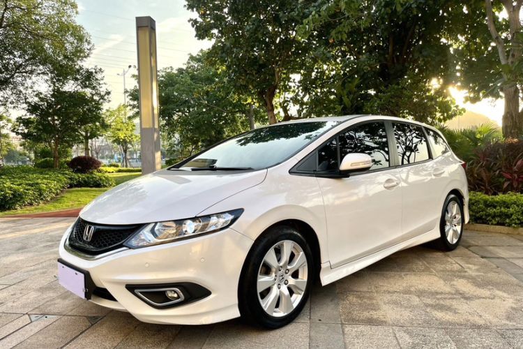 Used Honda Jade 2016 1.8L Automatic Comfort Elite Version 5 Seats Guazi used car, China used car export, Used car for sale, Used  cars, Cheapest cars for sale