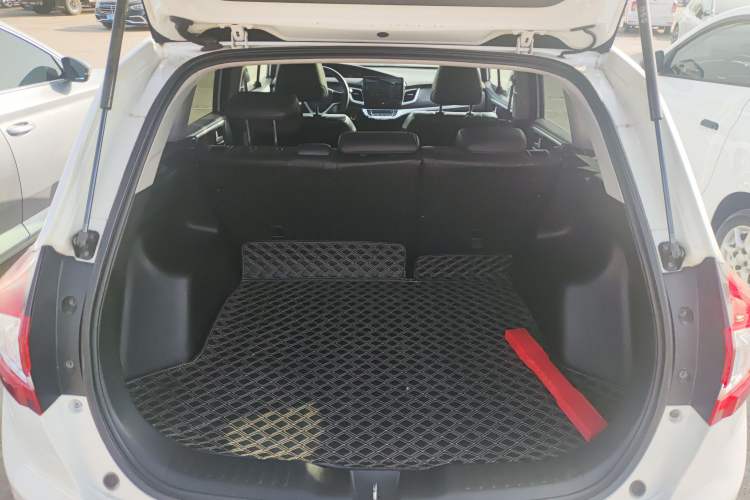 Used Honda Jade 2016 1.8L Automatic Comfort Elite Version 5 Seats Trunk
