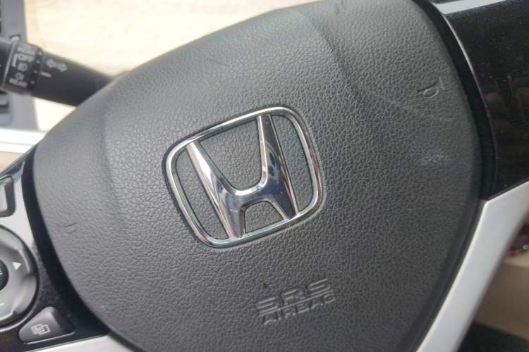 Used Honda Jade 2016 1.8L Automatic Comfort Elite Version 5 Seats Vehicle Key
