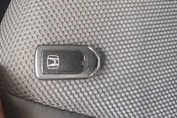 Used Honda Jade 2016 1.8L Automatic Comfort Elite Version 5 Seats Vehicle Key