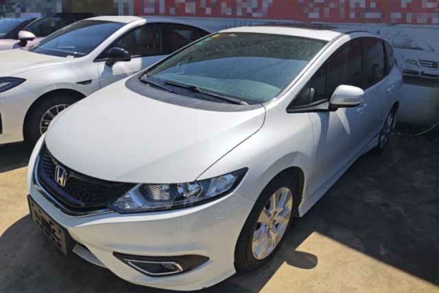 Used Honda Jade 2016 1.8L Automatic Comfort Elite Version 5 Seats