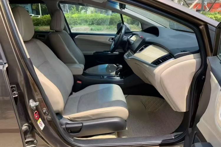 Used Honda Jade 2016 1.8L Automatic Comfort Version 5 Seats Interior 2