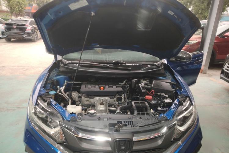 Used Honda Jade 2017 1.8L automatic Comfort version 5 seats Engine Bay