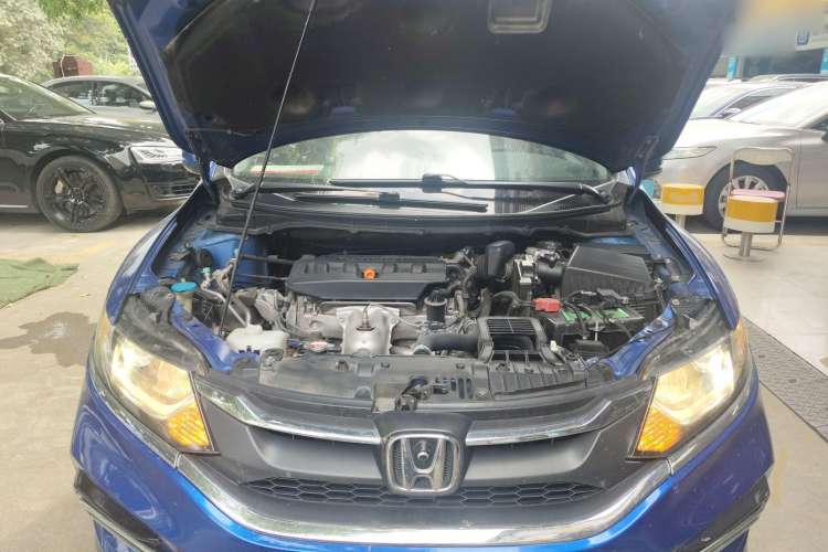 Used Honda Jade 2017 1.8L automatic Comfort version 5 seats Engine Bay