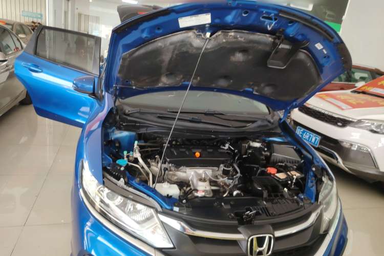 Used Honda Jade 2017 1.8L automatic Comfort version 5 seats Engine Bay