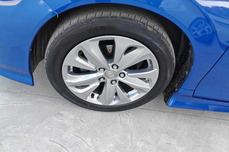 Used Honda Jade 2017 1.8L automatic Comfort version 5 seats Exterior 1