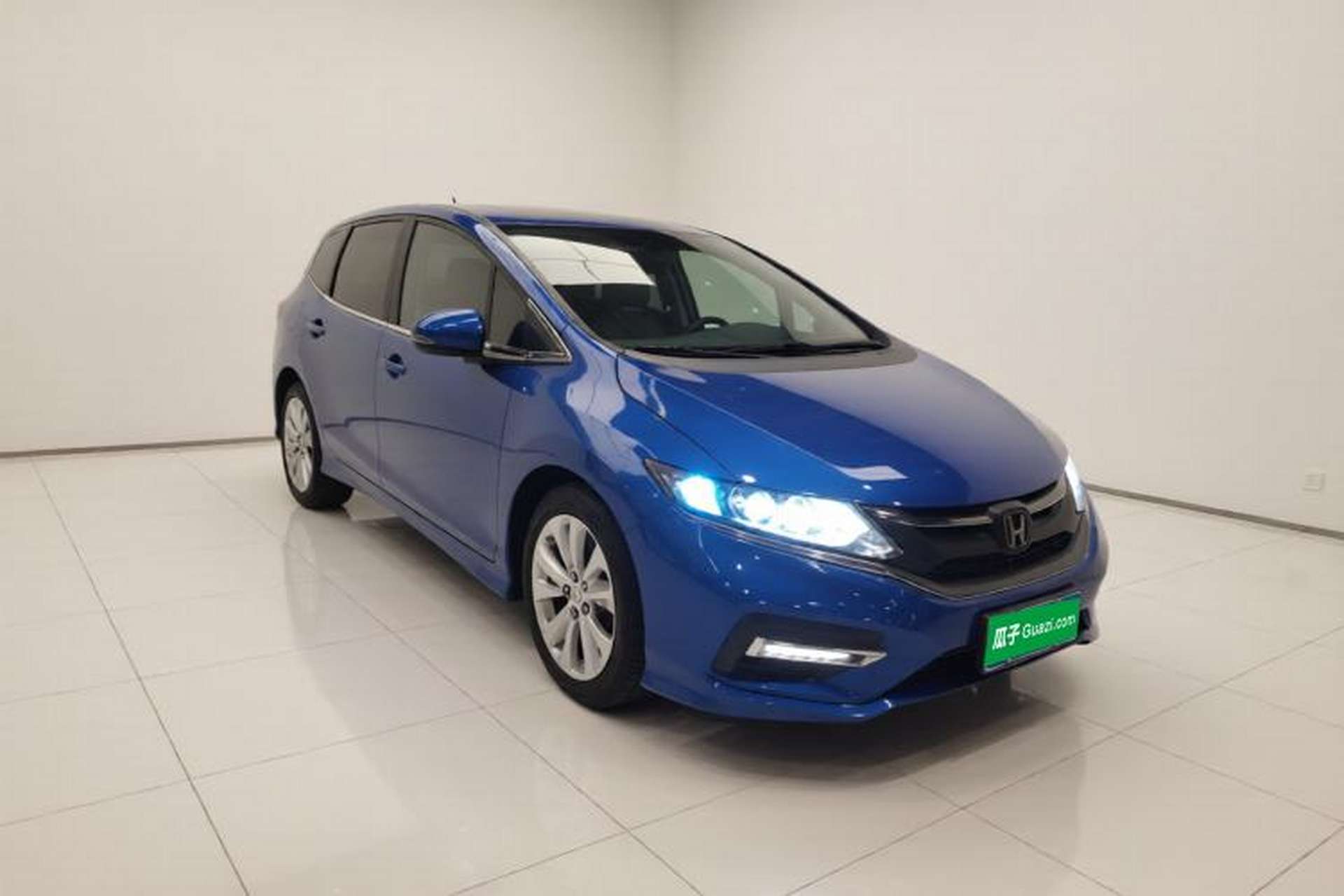 Used Honda Jade 2017 1.8L automatic Comfort version 5 seats Exterior 1