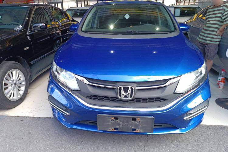 Used Honda Jade 2017 1.8L automatic Comfort version 5 seats Exterior 1