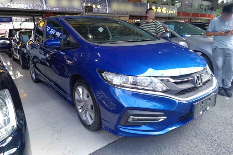 Used Honda Jade 2017 1.8L automatic Comfort version 5 seats Exterior 2