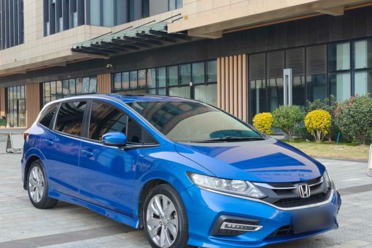 Used Honda Jade 2017 1.8L automatic Comfort version 5 seats Exterior 3