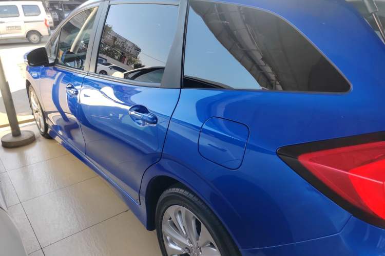 Used Honda Jade 2017 1.8L automatic Comfort version 5 seats Exterior 3