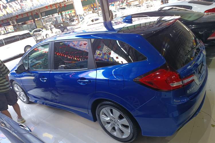Used Honda Jade 2017 1.8L automatic Comfort version 5 seats Exterior 3