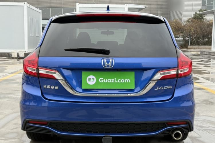Used Honda Jade 2017 1.8L automatic Comfort version 5 seats Exterior 3