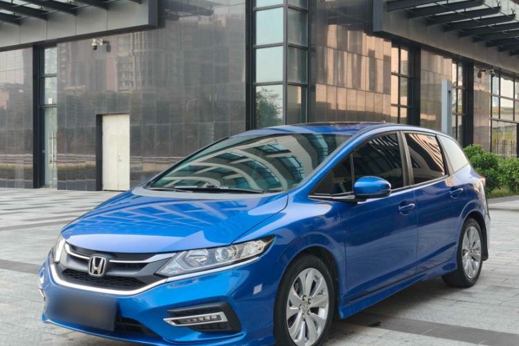 Used Honda Jade 2017 1.8L automatic Comfort version 5 seats Exterior 4