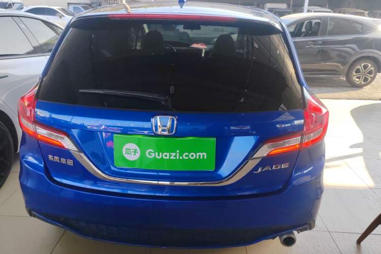 Used Honda Jade 2017 1.8L automatic Comfort version 5 seats Exterior 4