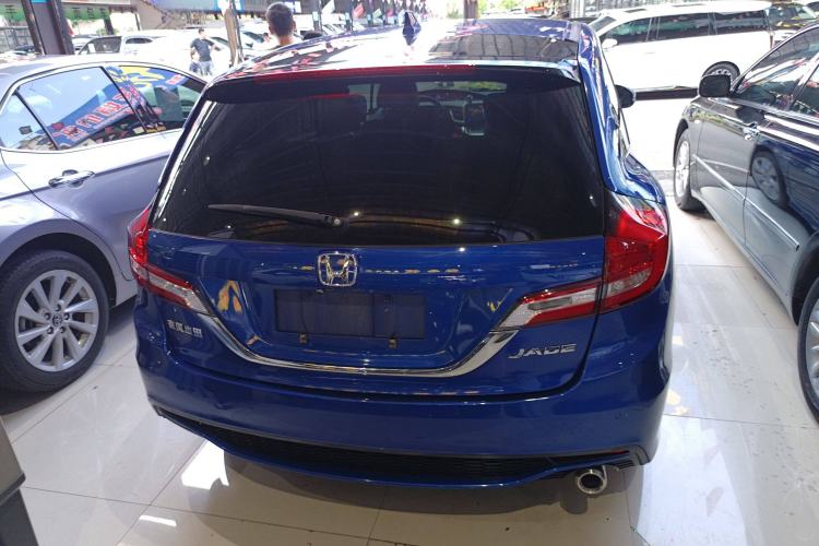 Used Honda Jade 2017 1.8L automatic Comfort version 5 seats Exterior 4