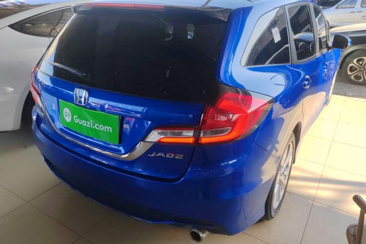 Used Honda Jade 2017 1.8L automatic Comfort version 5 seats Exterior 5
