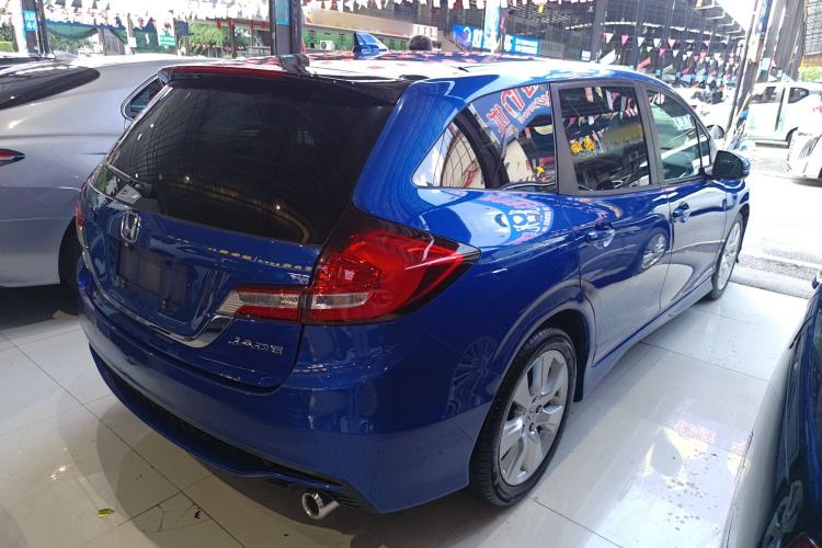 Used Honda Jade 2017 1.8L automatic Comfort version 5 seats Exterior 5