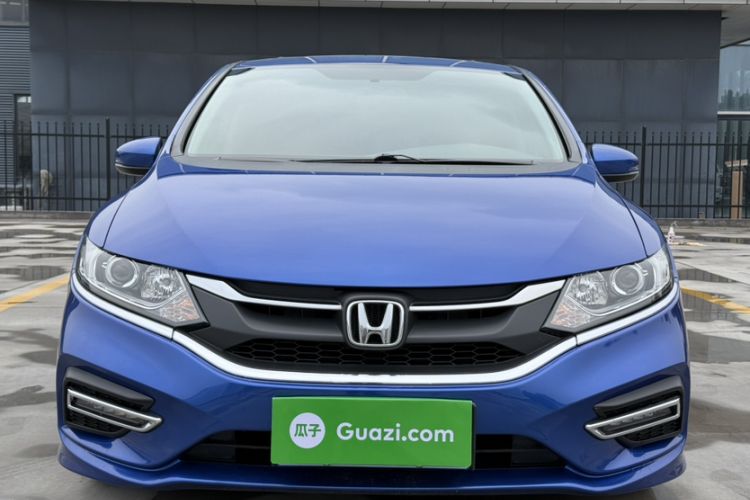 Used Honda Jade 2017 1.8L automatic Comfort version 5 seats Exterior 5