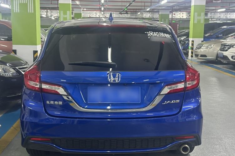 Used Honda Jade 2017 1.8L automatic Comfort version 5 seats Exterior 7
