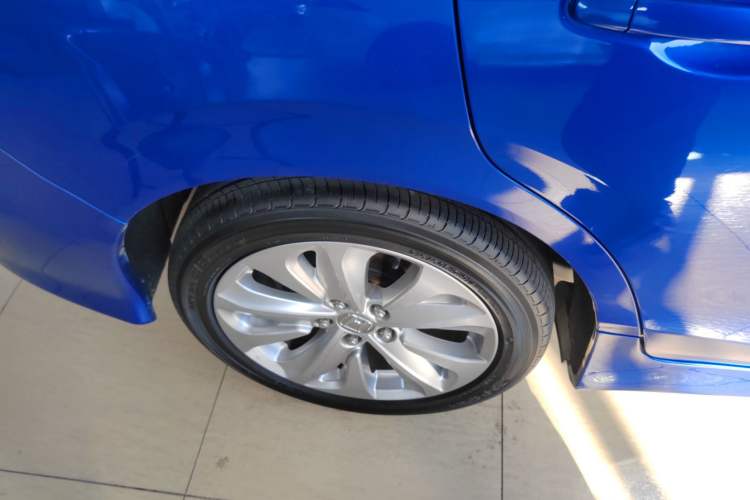 Used Honda Jade 2017 1.8L automatic Comfort version 5 seats Exterior 8