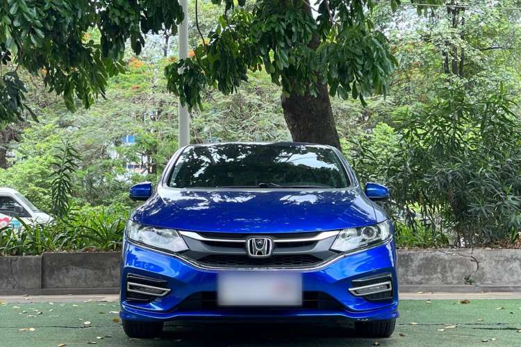 Used Honda Jade 2017 1.8L automatic Comfort version 5 seats Front