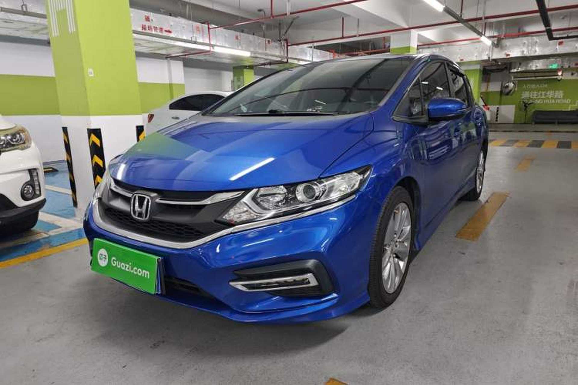 Used Honda Jade 2017 1.8L automatic Comfort version 5 seats Front Left 45 Deg
