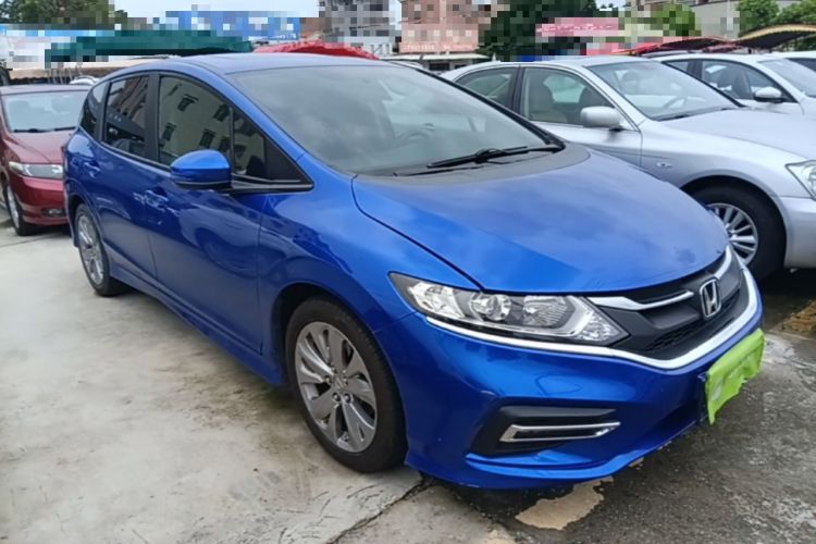 Used Honda Jade 2017 1.8L automatic Comfort version 5 seats Front Right 45 Deg