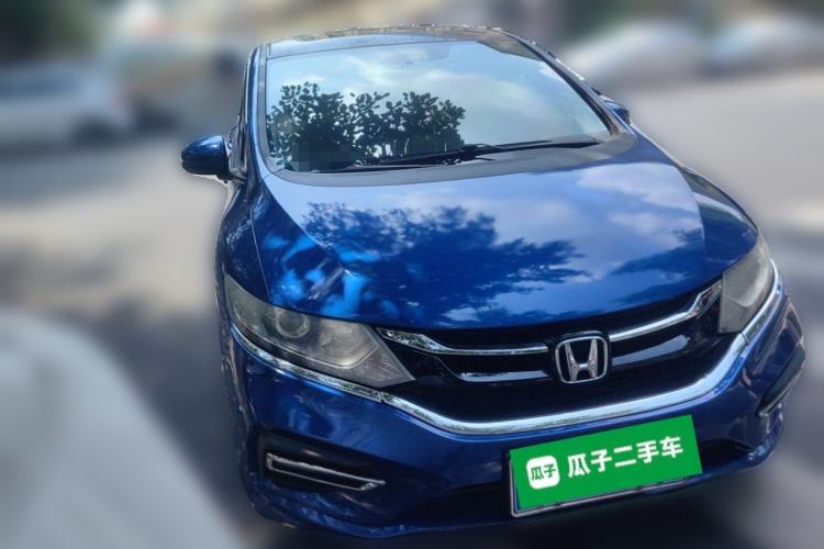Used Honda Jade 2017 1.8L automatic Comfort version 5 seats Front Right 45 Deg