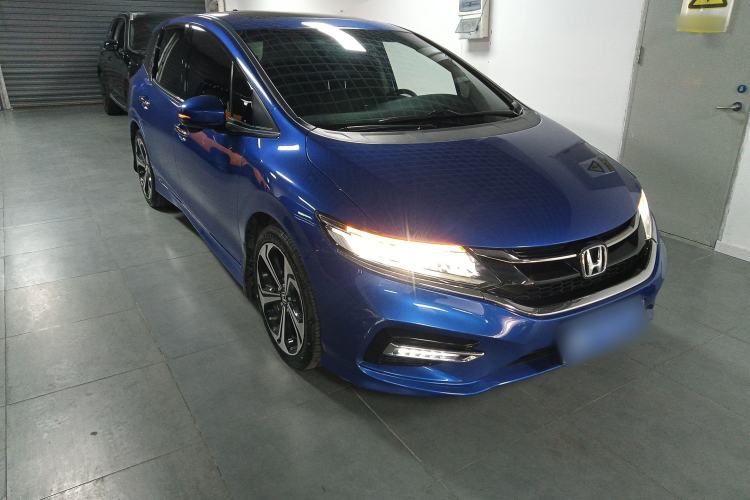 Used Honda Jade 2017 210 TURBO CVT Luxury Edition 5 Seats Front Right 45 Deg